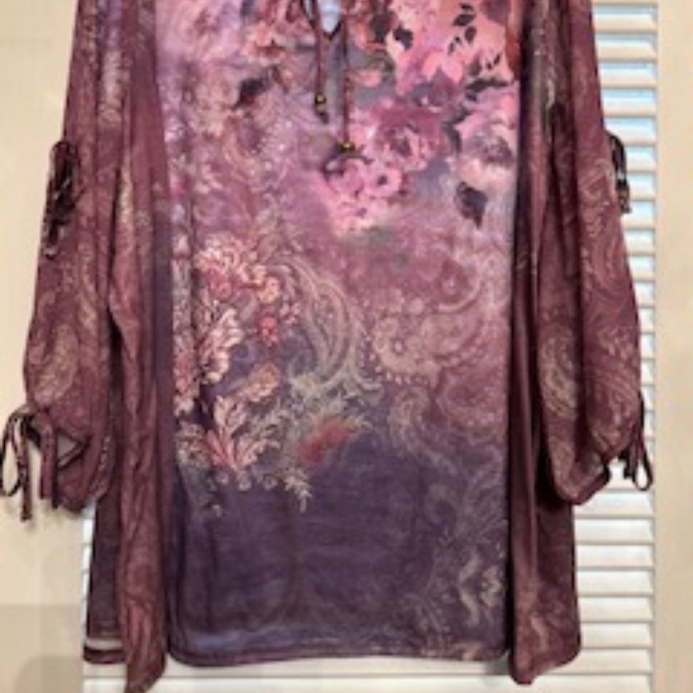 Peek-a-Boo Sleeves! Look at this Spring Vibe! Catherines brand - 3x - Picture 2 of 3